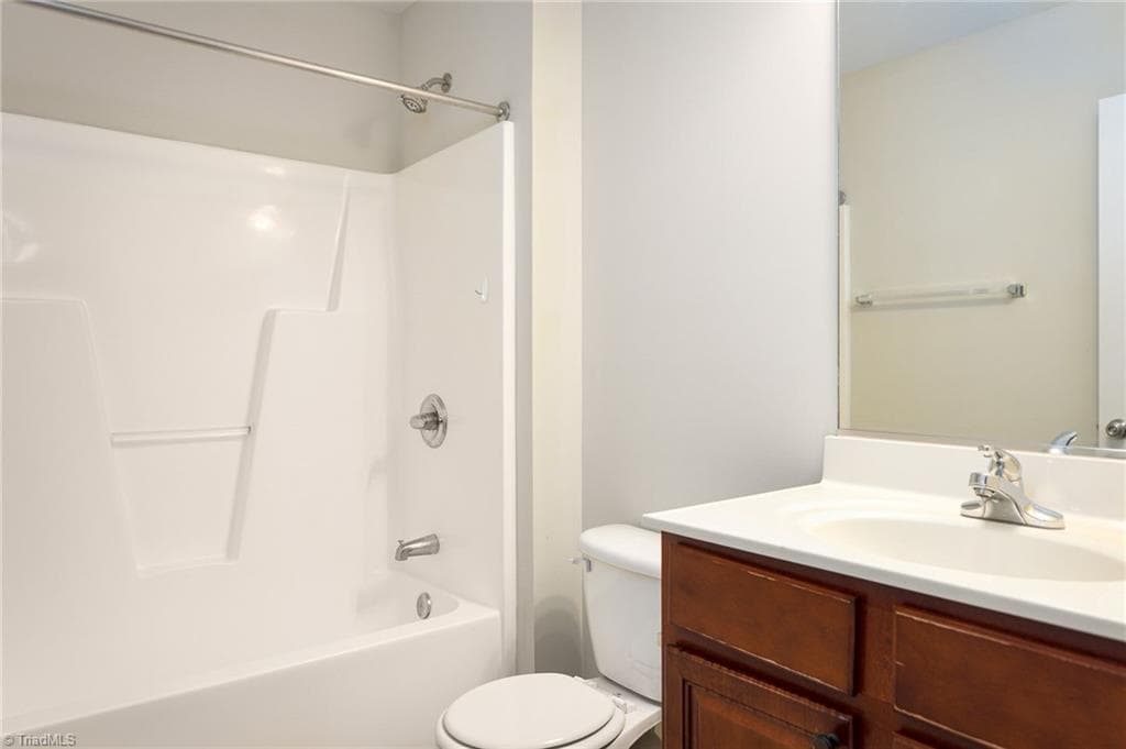 Stick/Site Built at 2674 Hartfield Commons Lane, Winston-Salem NC 27103, photo 19 of 23