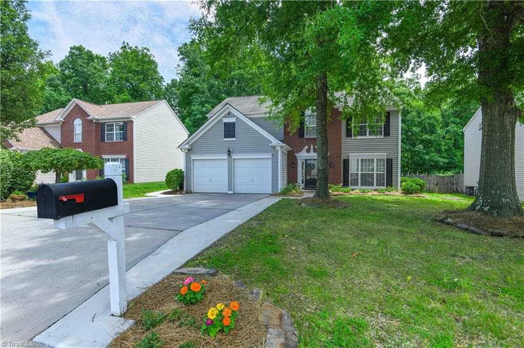 Stick/Site Built at 3414 Nottaway Drive, Jamestown NC 27282, photo 2 of 48