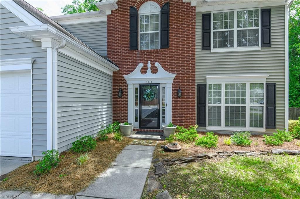Stick/Site Built at 3414 Nottaway Drive, Jamestown NC 27282, photo 7 of 48