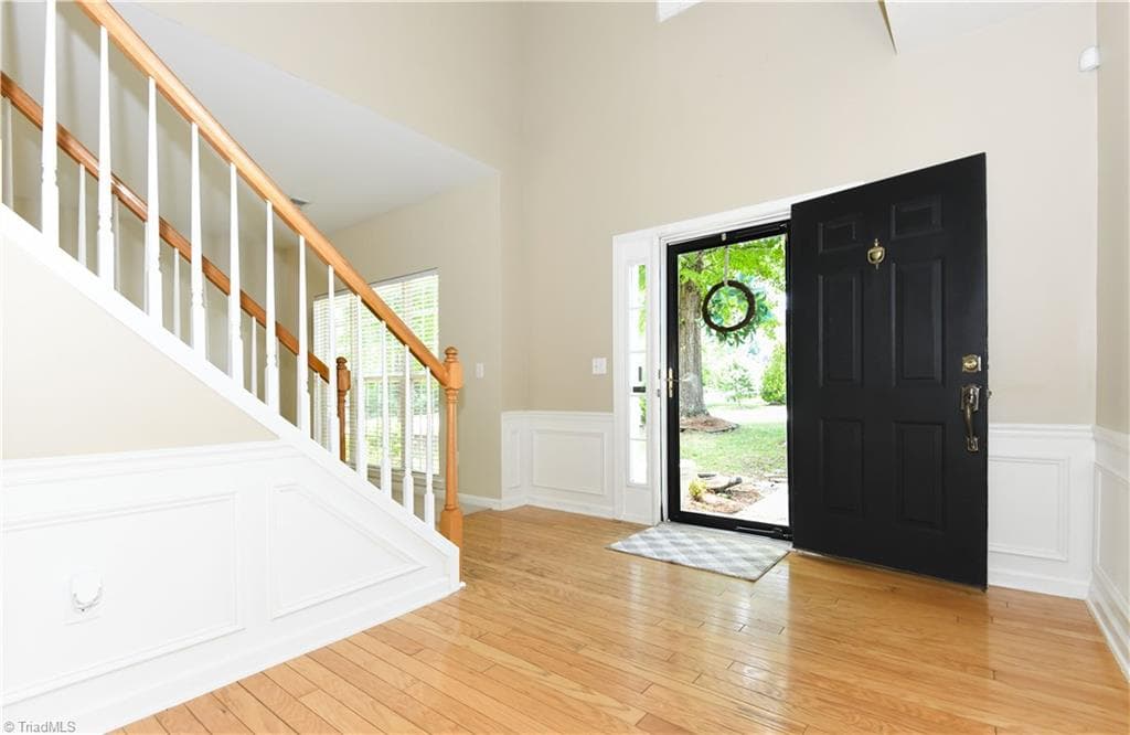 Stick/Site Built at 3414 Nottaway Drive, Jamestown NC 27282, photo 8 of 48