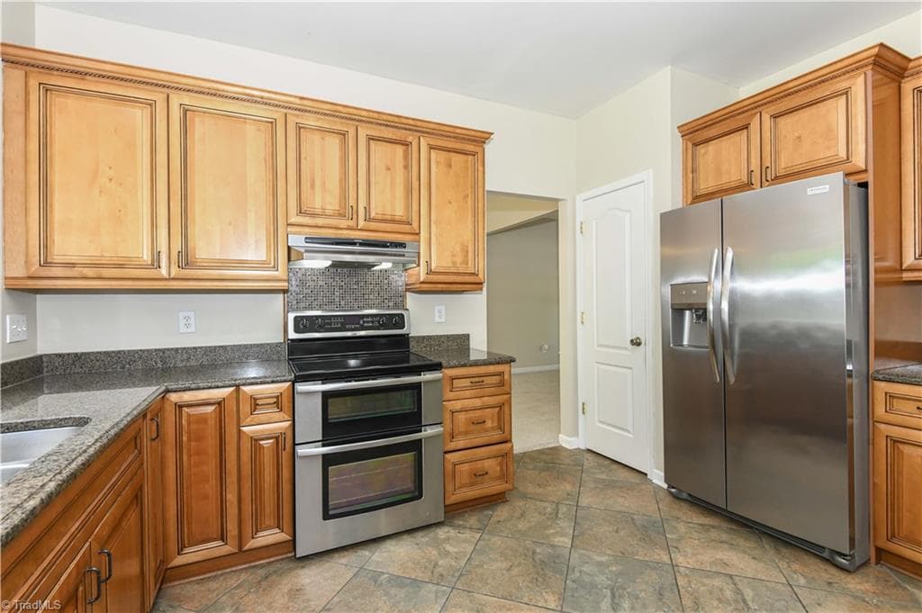 Stick/Site Built at 3414 Nottaway Drive, Jamestown NC 27282, photo 21 of 48