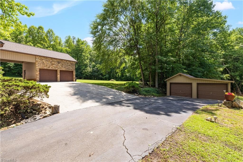 Stick/Site Built at 3505 Ivey Lane, Trinity NC 27370, Trinity, photo 3 of 50