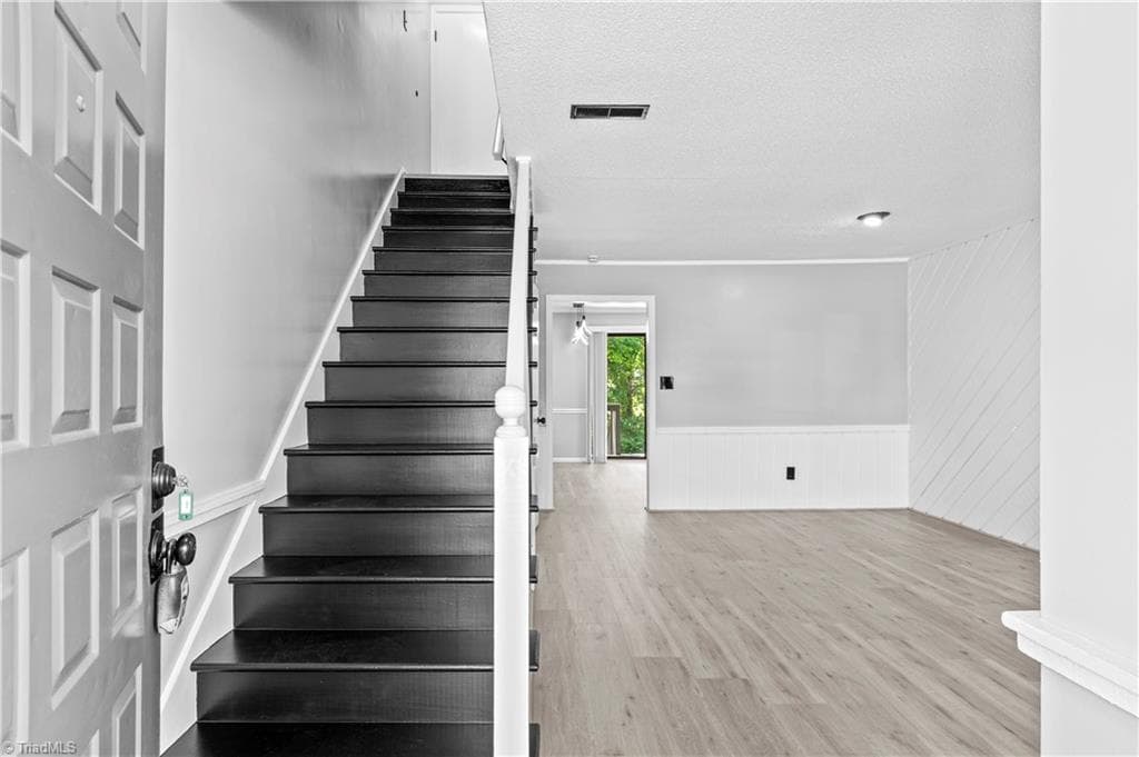 Stick/Site Built at 240 Vista Circle # B, Winston-Salem NC 27106, Winston-Salem, photo 6 of 26