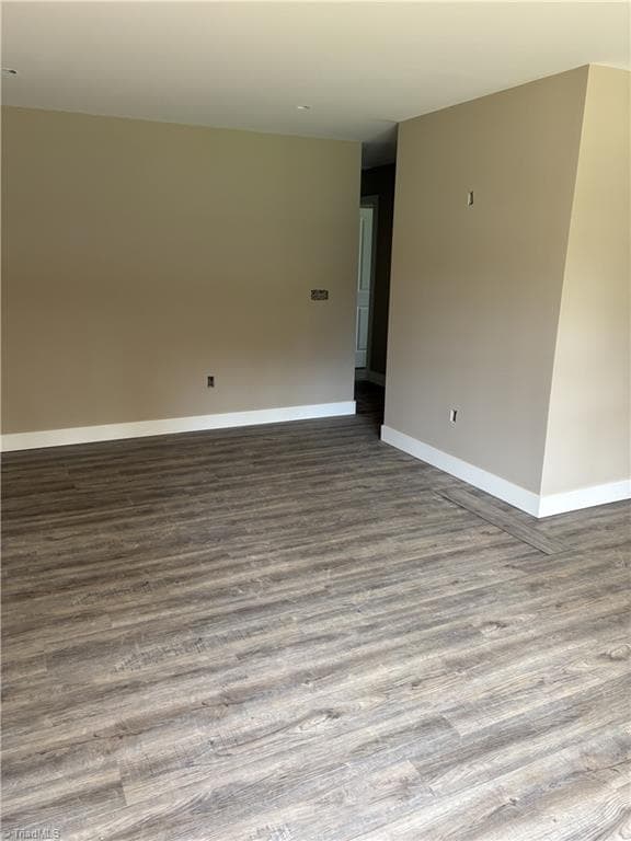 Stick/Site Built at 506 Moore Drive, Lexington NC 27292, photo 5 of 17