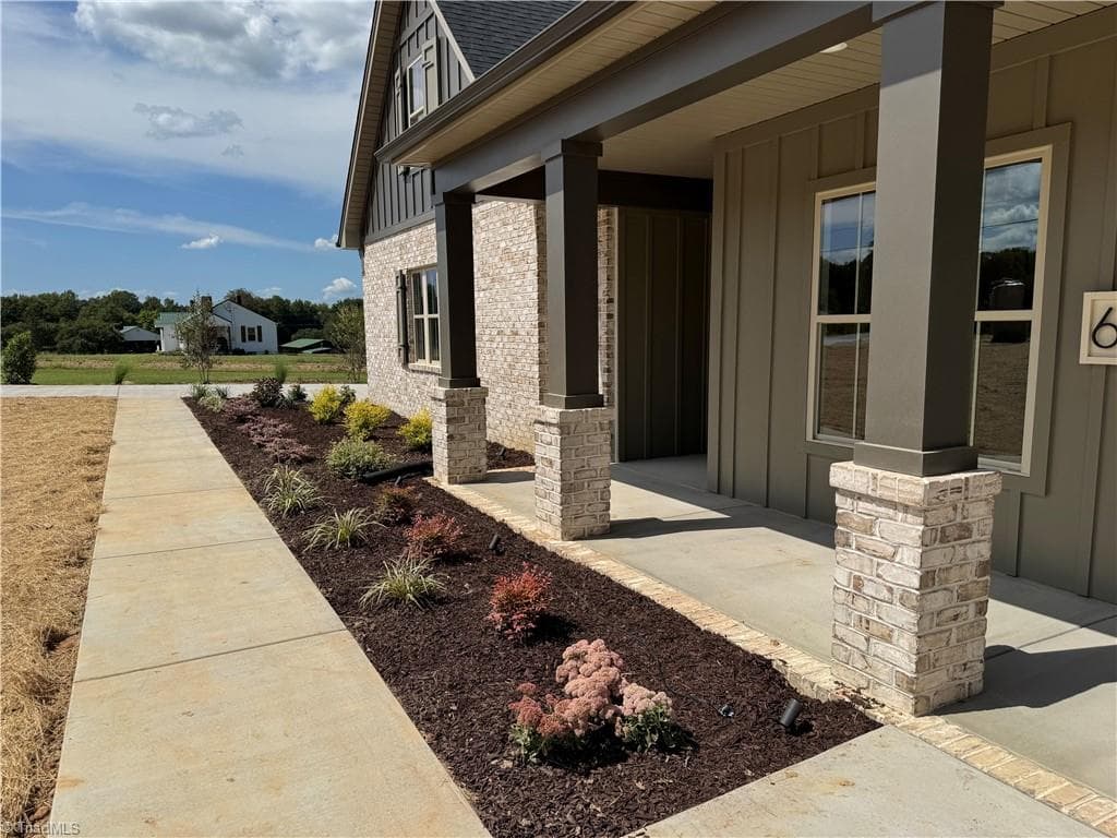 Stick/Site Built at 6787 Ridge Road, Lexington NC 27295, Lexington, photo 2 of 37