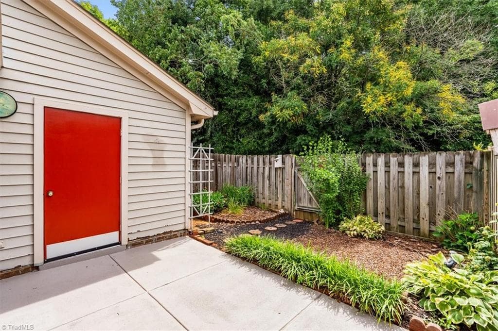 Stick/Site Built at 2645 Cottage Place, Greensboro NC 27455, photo 21 of 28