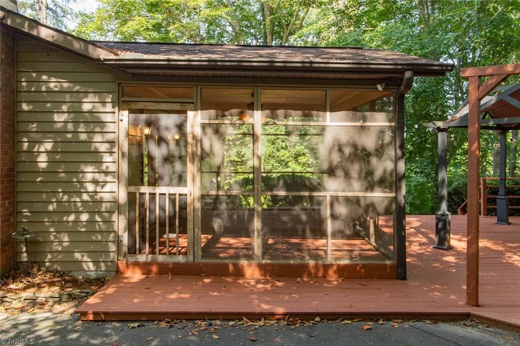 Screened Porch - 1524 Holly Circle, Wilkesboro NC 28697, Wilkesboro