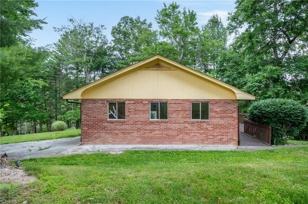 Stick/Site Built at 3987 Webbs Mill Road N, Floyd VA 24149, Floyd, photo 46 of 50
