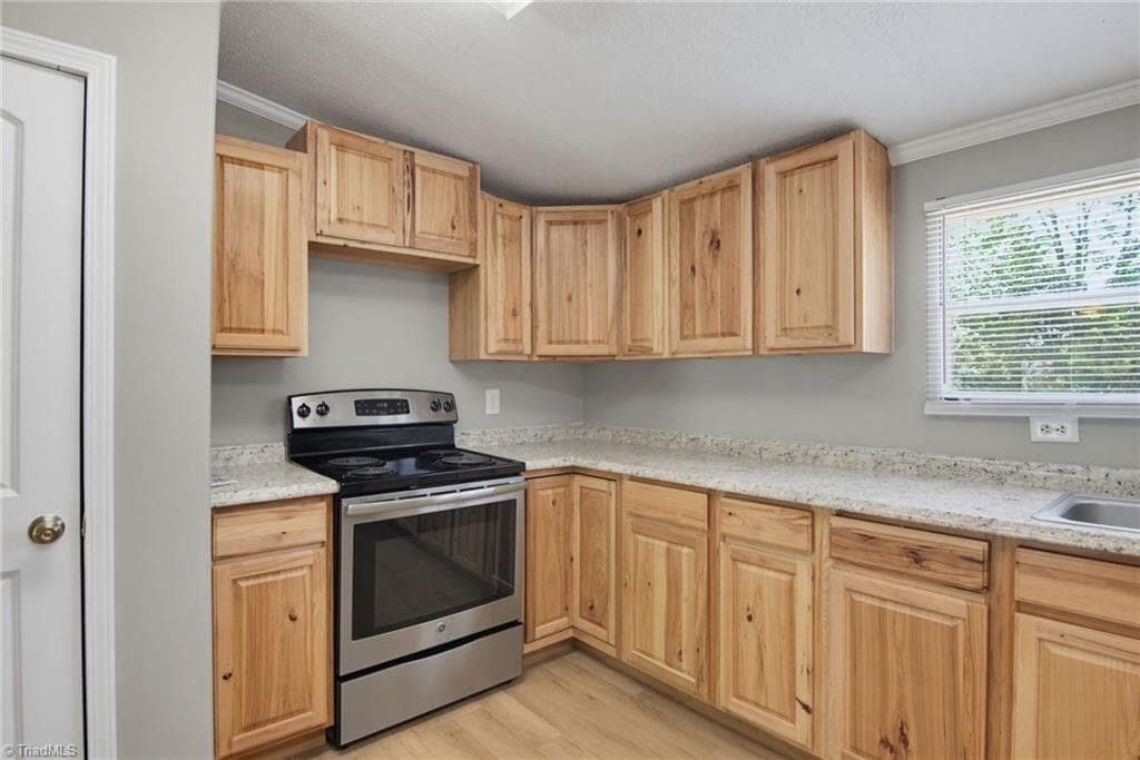 Manufactured Home at 1041 Whitts Road, Madison NC 27025, Madison, photo 25 of 68