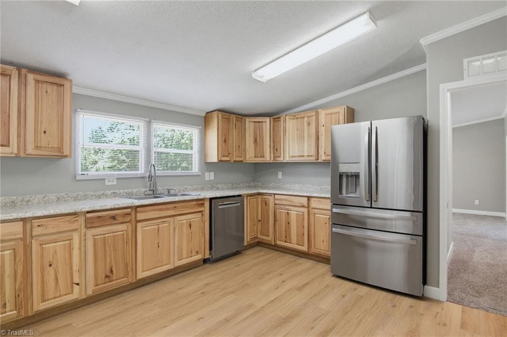 Manufactured Home at 1041 Whitts Road, Madison NC 27025, Madison, photo 5 of 68