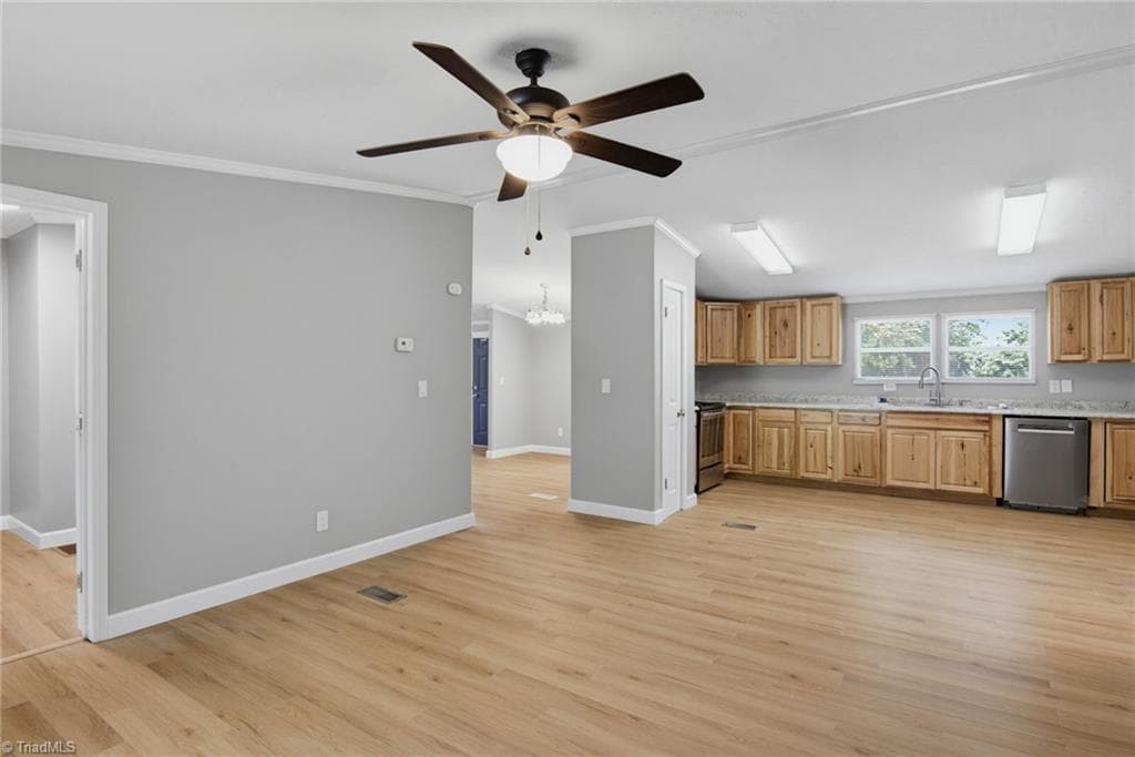 Manufactured Home at 1041 Whitts Road, Madison NC 27025, Madison, photo 17 of 68