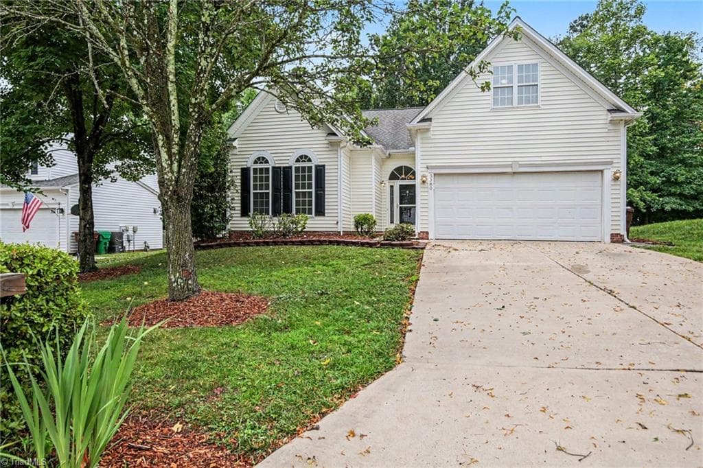 Stick/Site Built at 3380 Cherrybrook Drive, Jamestown NC 27282, photo 4 of 28