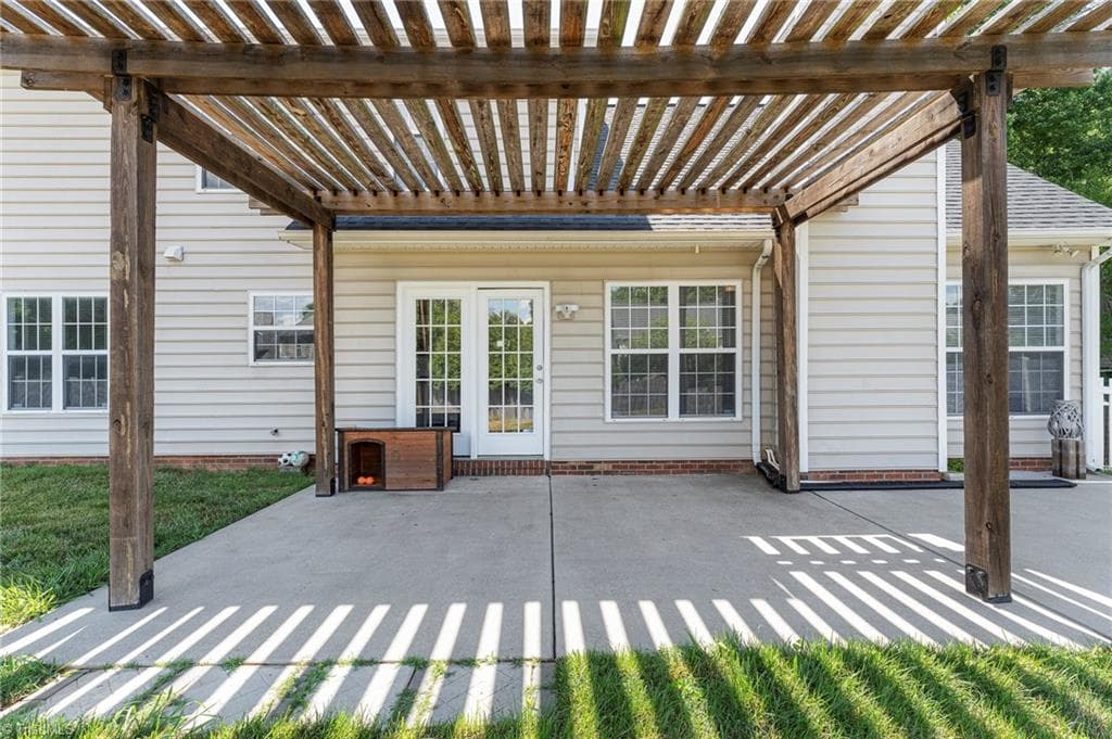 Stick/Site Built at 125 Village Club Lane, Clemmons NC 27012, photo 43 of 50