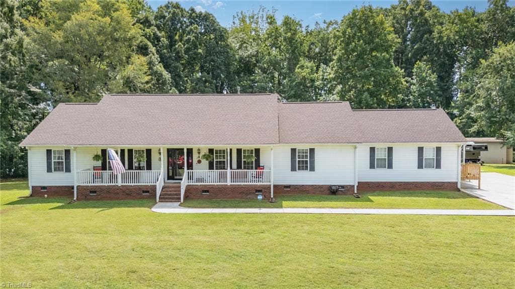 Stick/Site Built at 715 Candlewick Drive, Salisbury NC 28147, Salisbury, photo 38 of 42