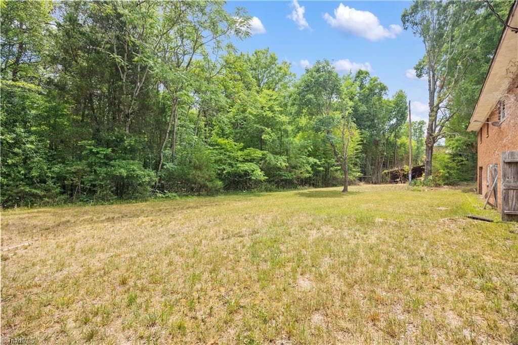 Stick/Site Built at 709 Westover Drive, High Point NC 27265, photo 13 of 33