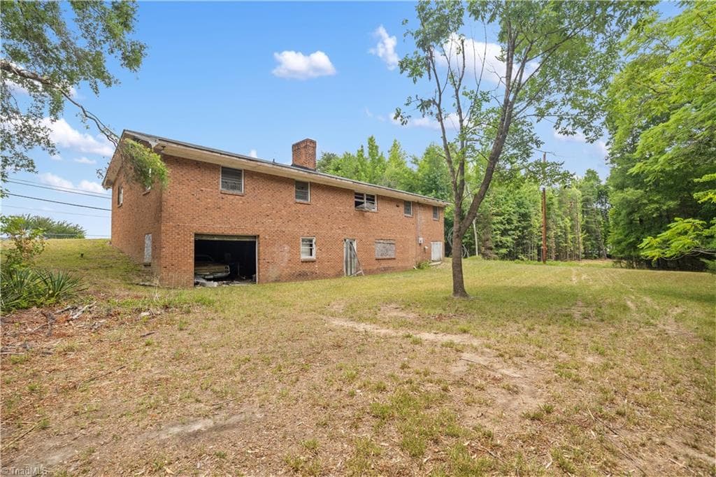 Stick/Site Built at 709 Westover Drive, High Point NC 27265, photo 12 of 33