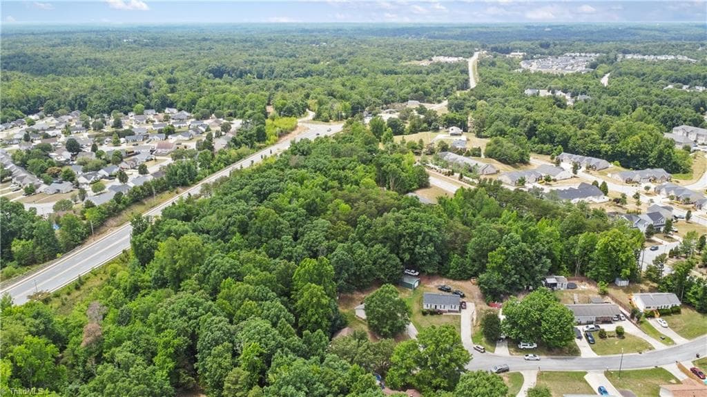 Stick/Site Built at 709 Westover Drive, High Point NC 27265, photo 26 of 33