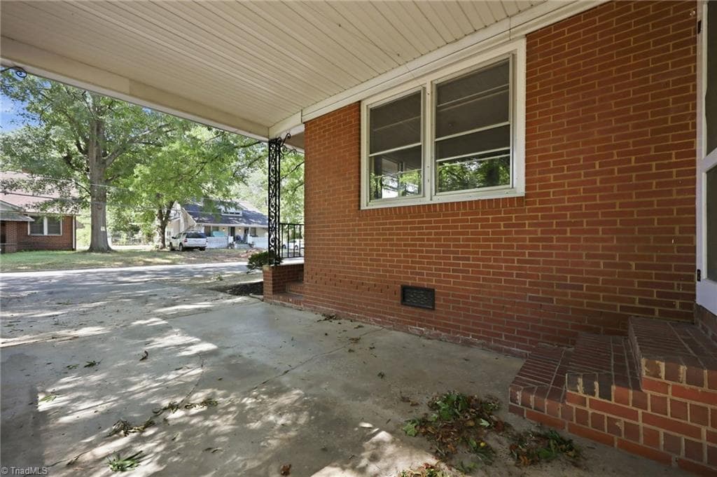 Stick/Site Built at 912 Virginia Avenue, Burlington NC 27217, Burlington, photo 22 of 32