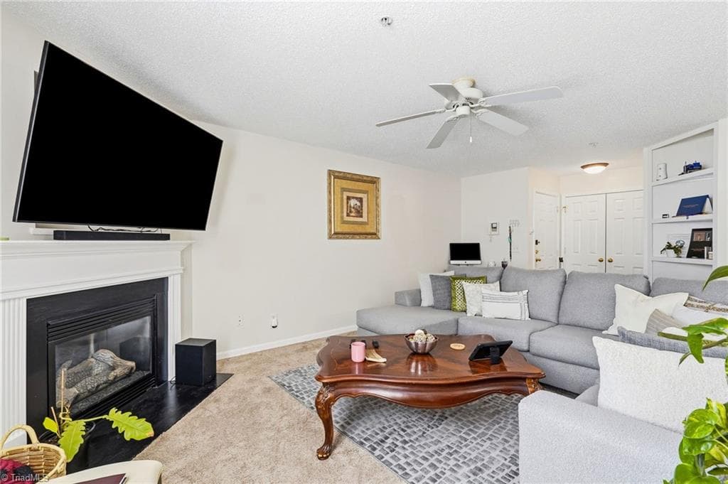 Stick/Site Built at 6105 Hedgecock Circle # 2B, High Point NC 27265, photo 6 of 27