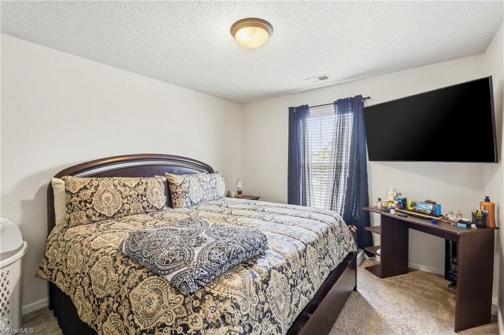 Stick/Site Built at 6105 Hedgecock Circle # 2B, High Point NC 27265, photo 16 of 27
