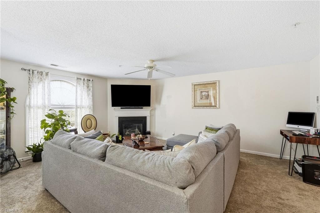 Stick/Site Built at 6105 Hedgecock Circle # 2B, High Point NC 27265, photo 7 of 27