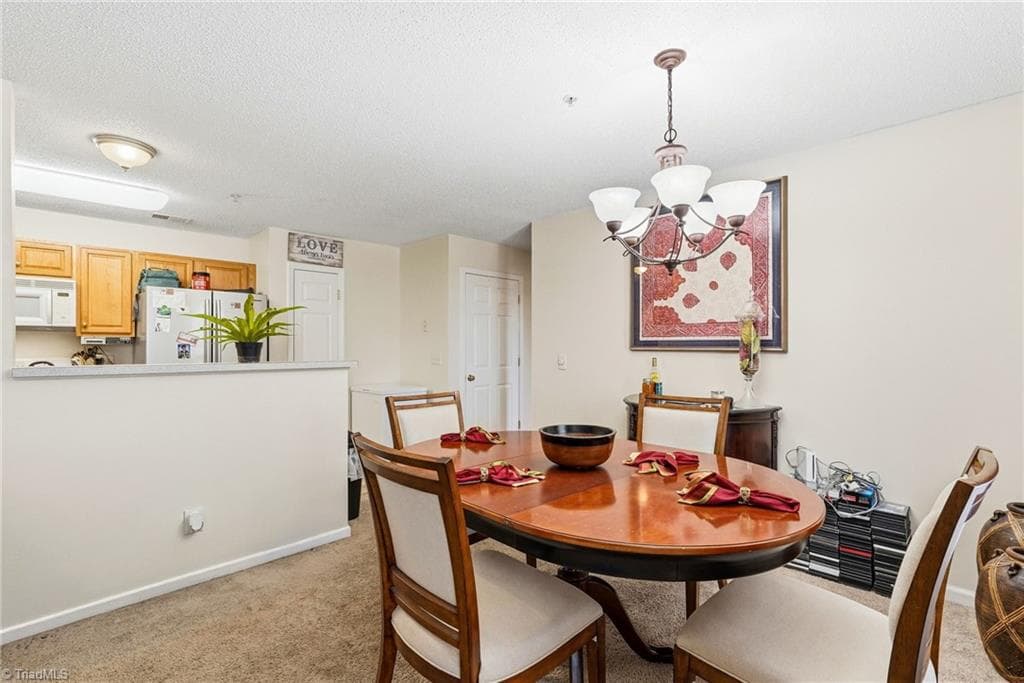 Stick/Site Built at 6105 Hedgecock Circle # 2B, High Point NC 27265, photo 9 of 27