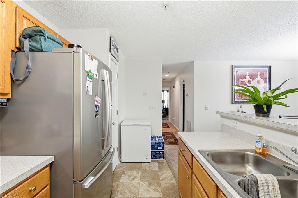 Stick/Site Built at 6105 Hedgecock Circle # 2B, High Point NC 27265, photo 15 of 27