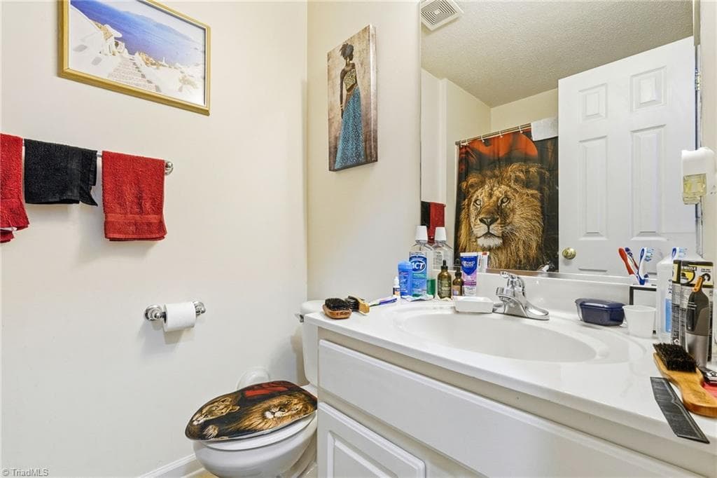 Stick/Site Built at 6117 Hedgecock Circle # 2D, High Point NC 27265, photo 16 of 20