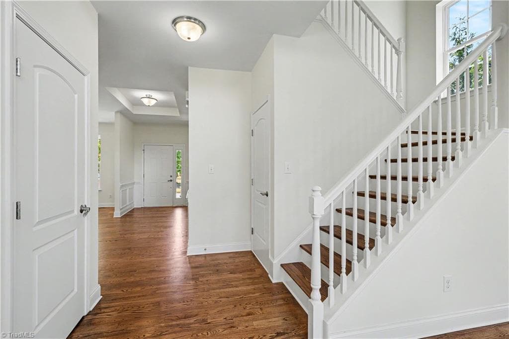 Stick/Site Built at 3105 Cranberry Ridge Drive, High Point NC 27265, photo 6 of 37