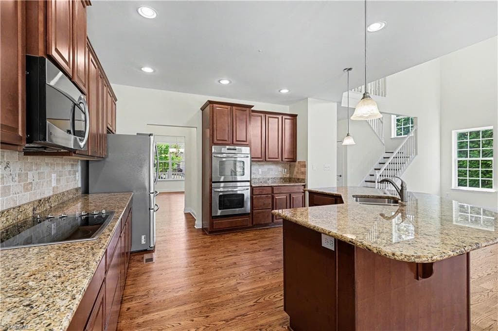 Stick/Site Built at 3105 Cranberry Ridge Drive, High Point NC 27265, photo 17 of 37