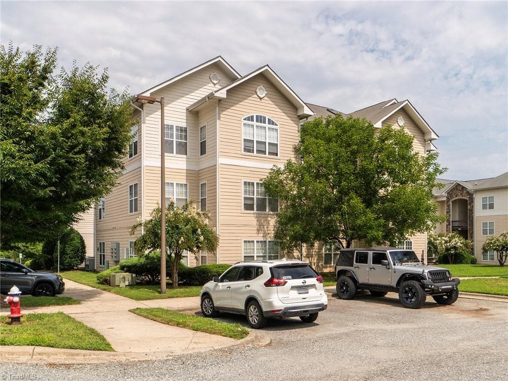 102 Campus Walk Trail # 201, Elon NC 27244