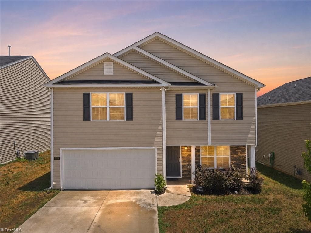 6824 Keeneland Drive, Whitsett NC 27377