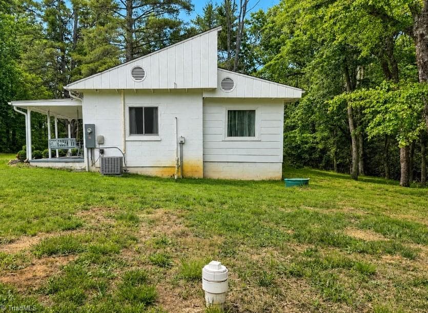 Stick/Site Built at 54 WagonWheel Way, Sparta NC 28675, photo 24 of 25