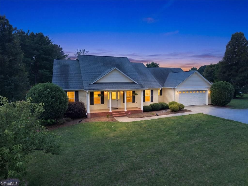 210 Jane Sowers Road, Statesville NC 28625