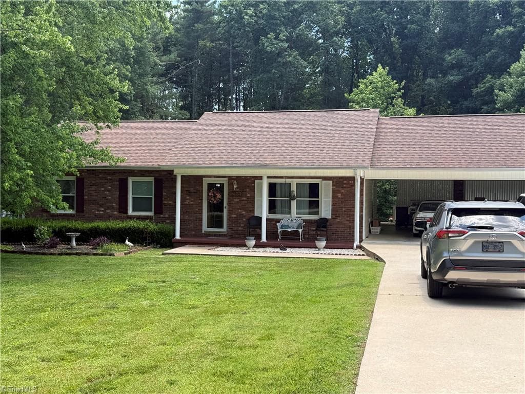 128 Hickory Hollow Road, North Wilkesboro NC 28659
