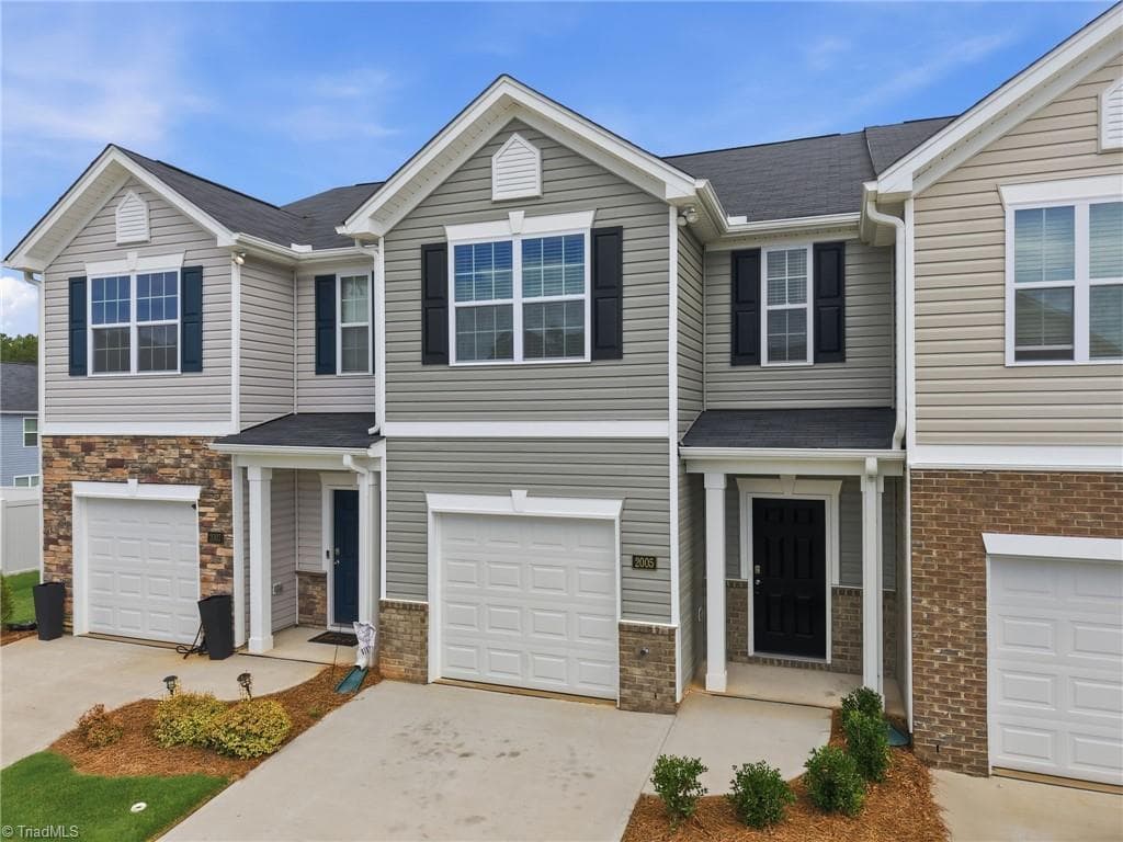 2005 Frost Drive, Graham NC 27258