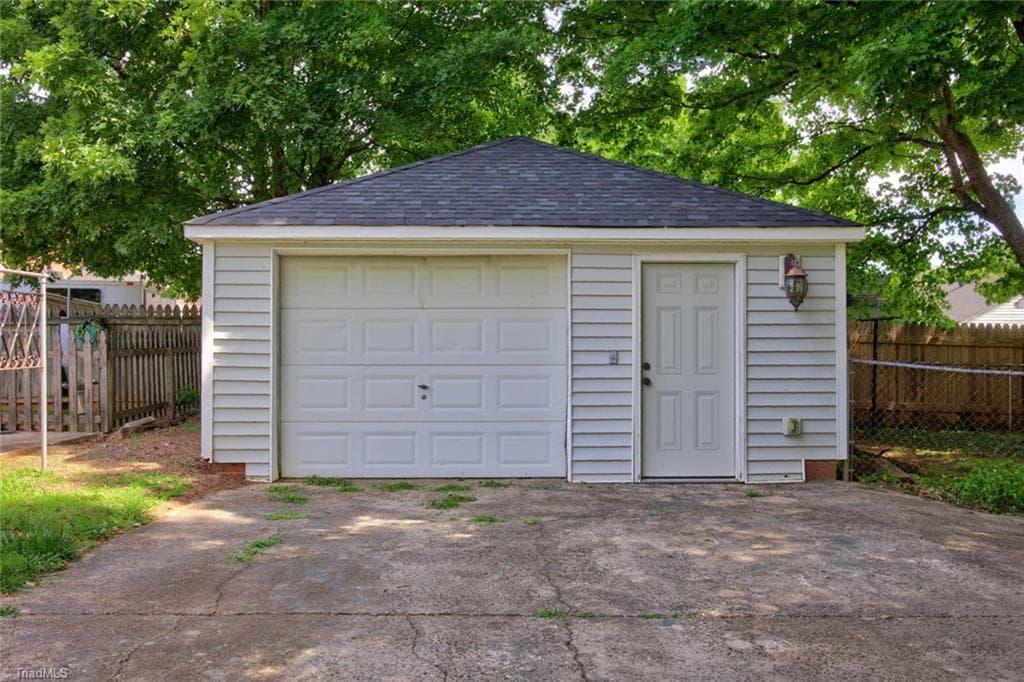Stick/Site Built at 3252 Main Street, Winston-Salem NC 27127, Winston-Salem, photo 15 of 20