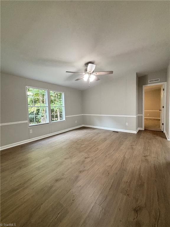 Manufactured Home at 6557 Kerr Drive, Randleman NC 27317, photo 3 of 16