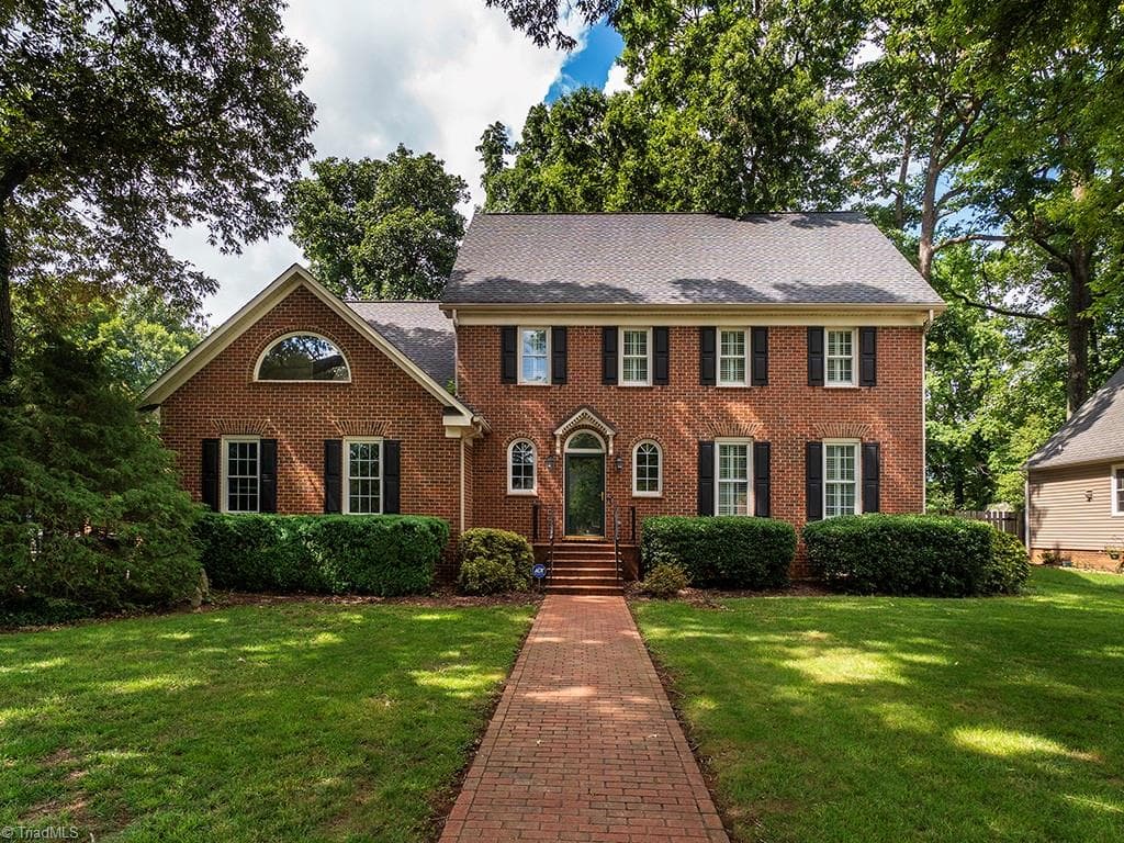 3235 Hiddenwood Lane, Burlington NC 27215