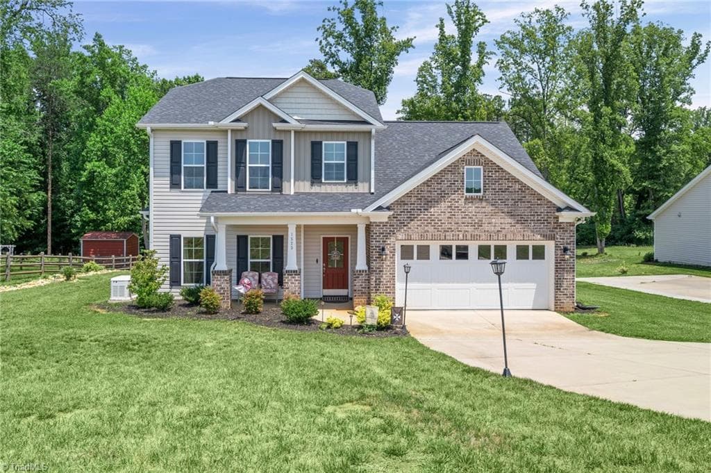 Stick/Site Built at 1523 Chickasha Drive, Pfafftown NC 27040, Pfafftown, photo 6 of 45
