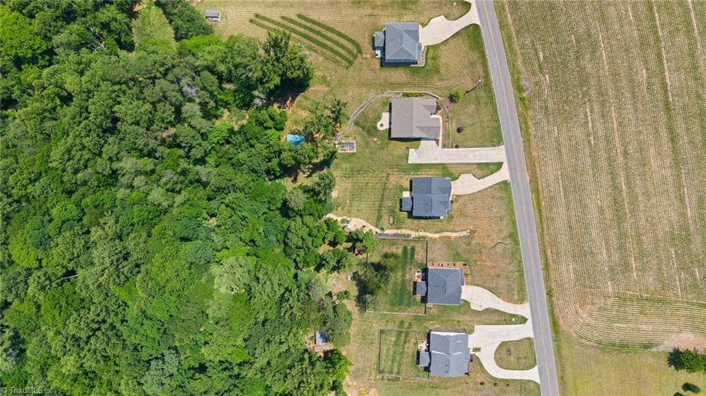 Stick/Site Built at 1523 Chickasha Drive, Pfafftown NC 27040, Pfafftown, photo 8 of 45