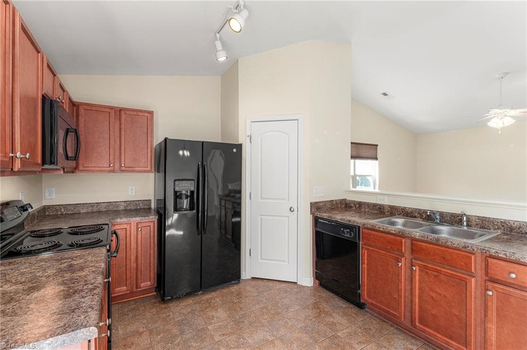 Stick/Site Built at 216 Florida Drive, Thomasville NC 27360, photo 16 of 28