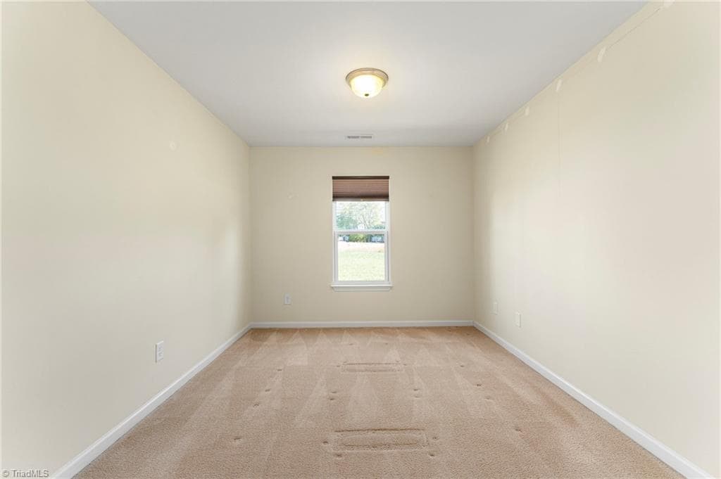Stick/Site Built at 216 Florida Drive, Thomasville NC 27360, photo 8 of 28