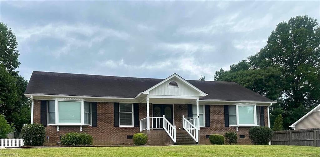 2308 Leeds Avenue, High Point NC 27265
