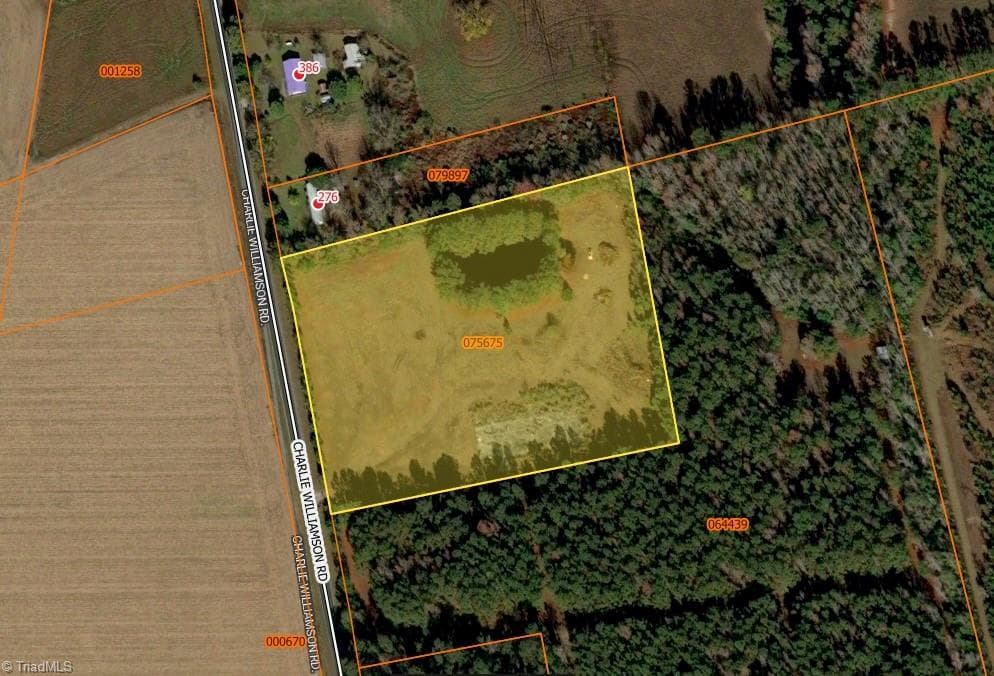 260 Charlie Williamson Road, Whiteville NC 28472