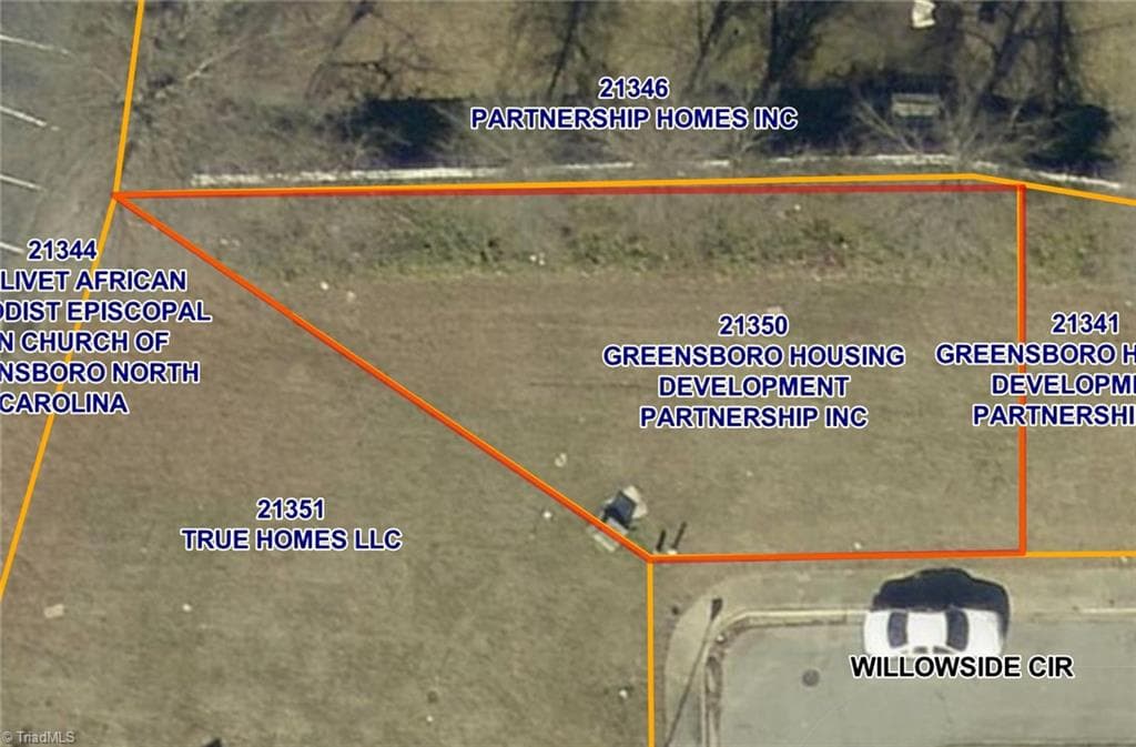 9 Willowside Circle, Greensboro NC 27401