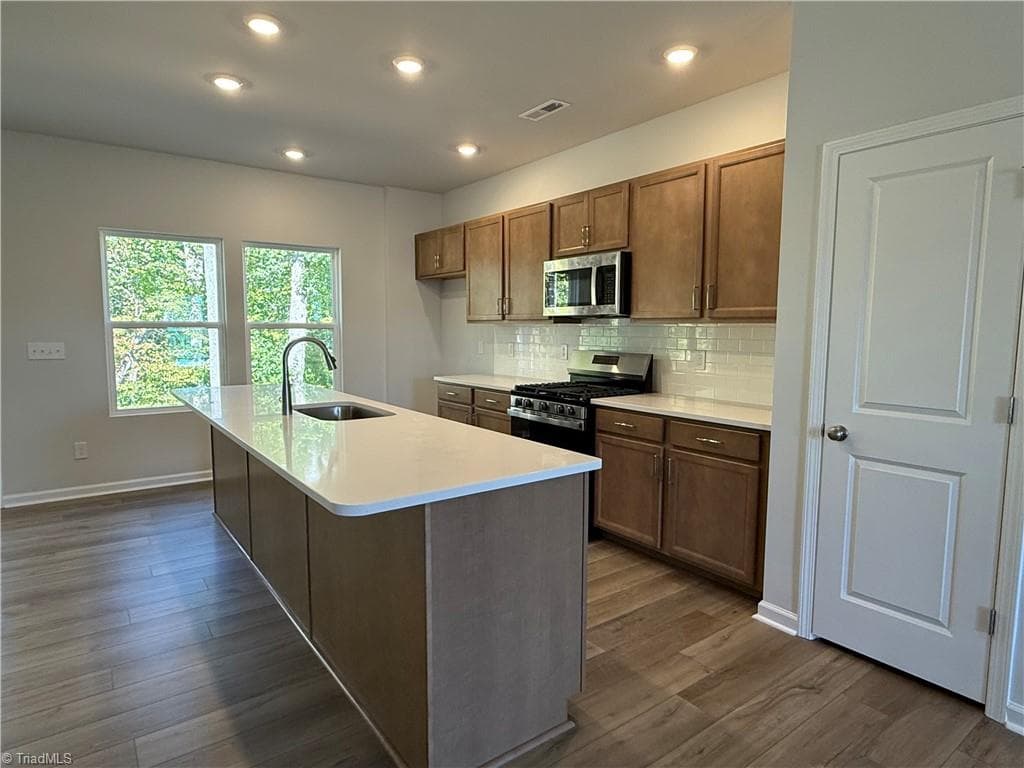 Stick/Site Built at 5862 Latigo Court, Clemmons NC 27012, photo 3 of 5