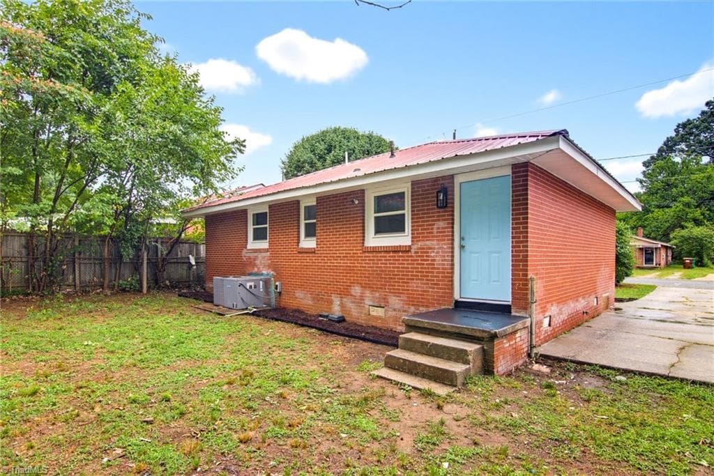 Stick/Site Built at 1022 Richland Street, High Point NC 27260, photo 20 of 24