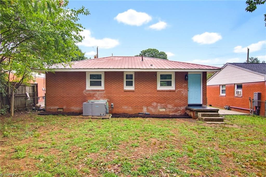 Stick/Site Built at 1022 Richland Street, High Point NC 27260, photo 21 of 24