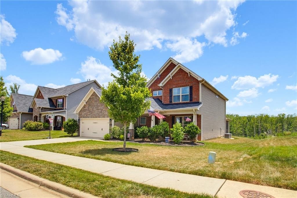 Stick/Site Built at 1837 Ridge Creek Drive, Kernersville NC 27284, photo 2 of 43